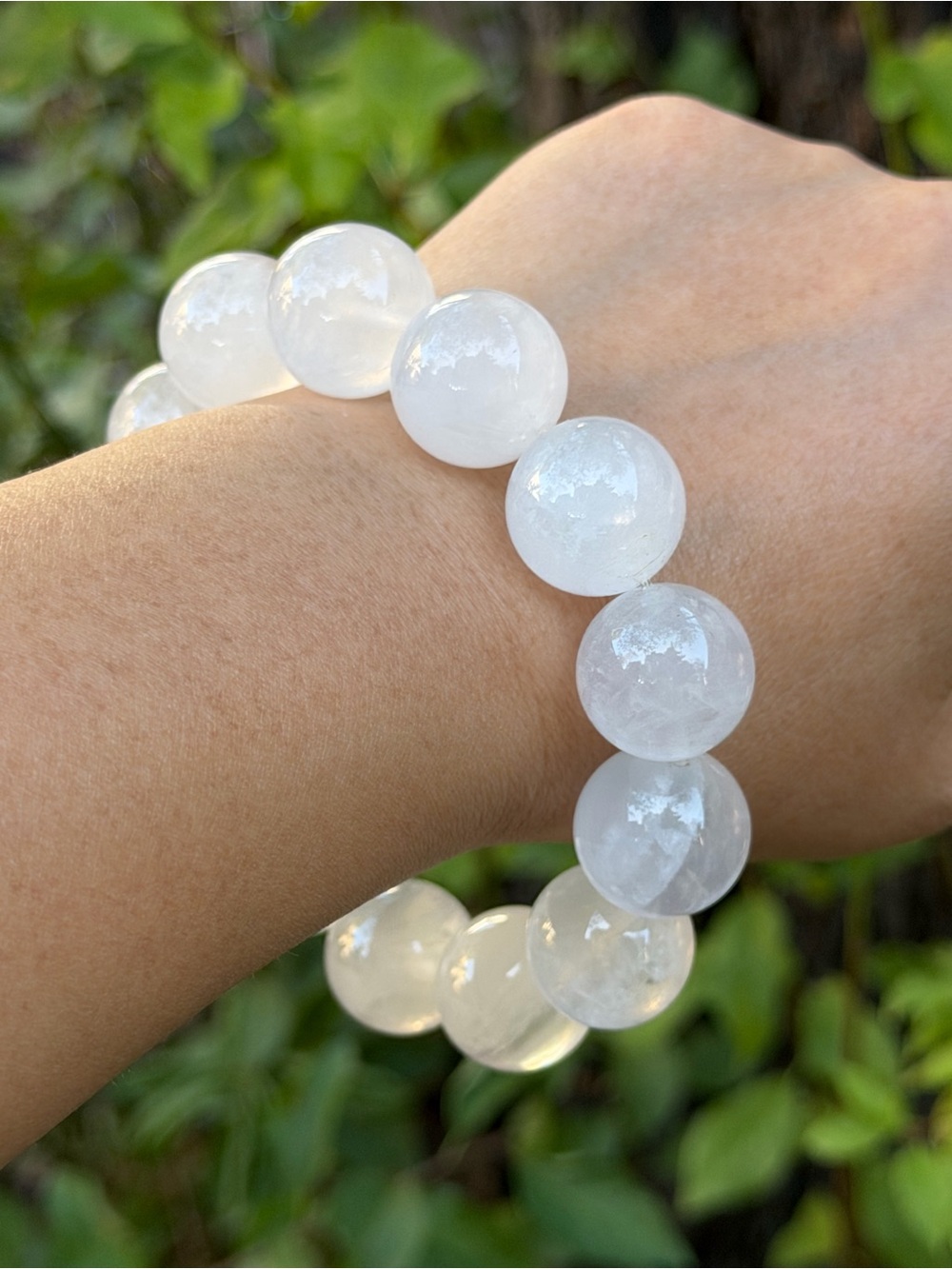 18mm Stretchable Milky Clear Quartz Bracelet 1984 - Picture 7 of 7